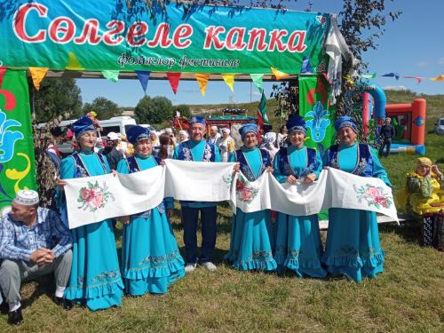 Апаслылар Арчадан бүләкләр белән кайтты