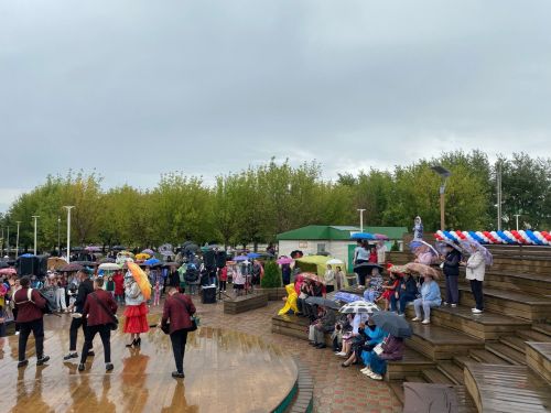 Апас районы үсешенә зур өлеш керткән күренекле кешеләр хөрмәтләнде, бүләкләнде