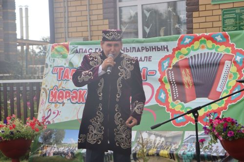 Иске Әнәле авылы гармун моңнарына күмелде