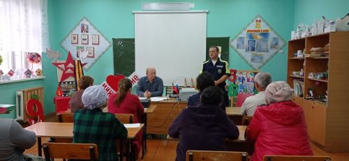 Бала кулындагы “уенчык” – өлкәннәр ялгышы