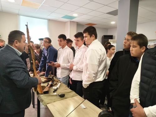 В рамках социального проекта «Мобильный музей-выставка «На защите границ. Период: Великая Отечественная война»