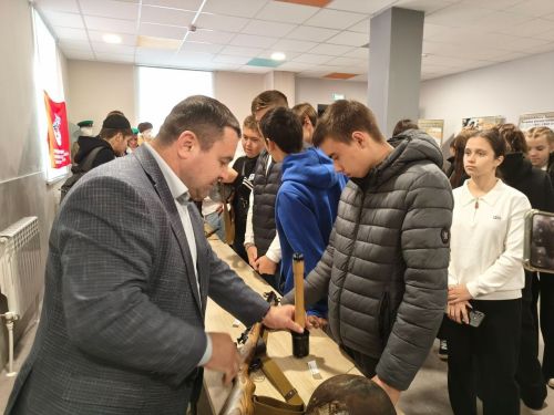 В рамках социального проекта «Мобильный музей-выставка «На защите границ. Период: Великая Отечественная война»