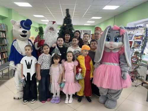 Яңа елда Апас балалары күңелле чараларда катнашты