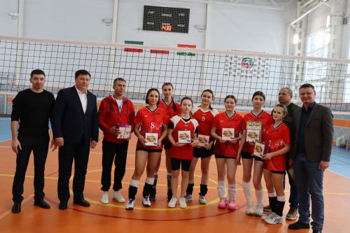 Апас волейболчылар район башлыгының Сертификатын алды
