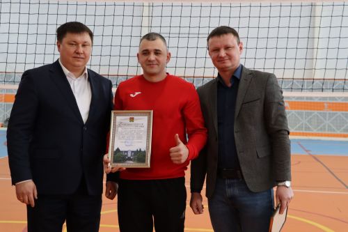 Апас волейболчылар район башлыгының Сертификатын алды
