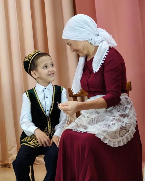 Каратун мәдәният йортында дәү әниләргә багышланган бәйрәм чарасы узды