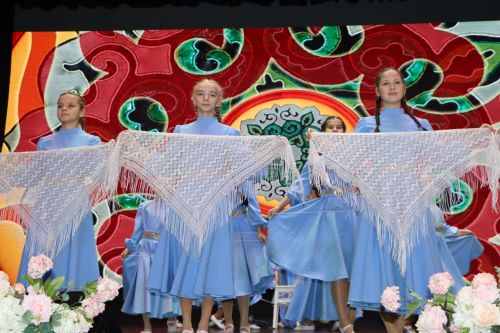Апаста мөгаллимнәр һәм тәрбиячеләр һөнәри бәйрәмнәрен билгеләп үттеләр