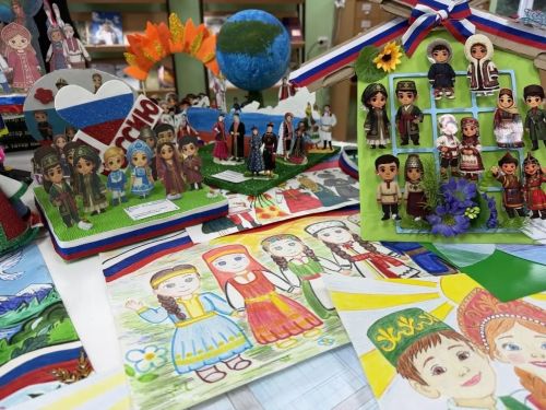 Апас балалар китапханәсендә рәсем бәйгесе узды