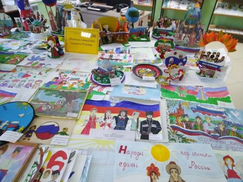 Апас балалар китапханәсендә рәсем бәйгесе узды