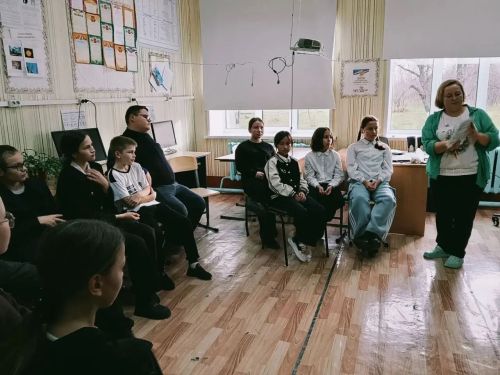 Акхуҗа мәктәбе укучылары шигърият белән танышты