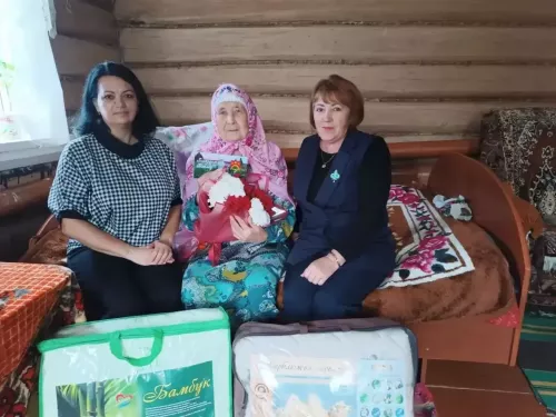 Олы Болгаерда яшәүче Хәдия әби Хөсәенова 90 яшьлек олы гомер бәйрәмен каршылады