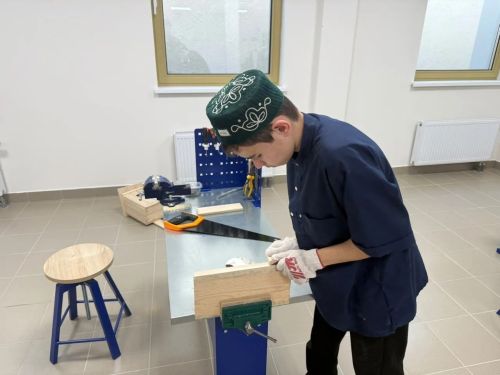 “Мирас“ пансионатында тәрбияләнүчеләр сыерчык оялары ясады