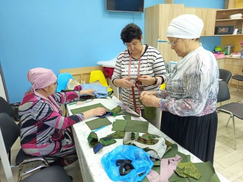 Апасның көмеш волонтерлары игелекле эшләрен дәвам итә