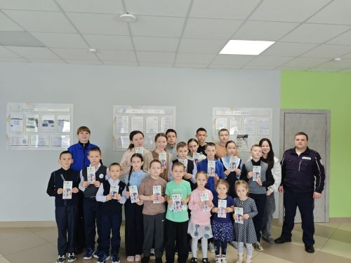 Дәвеш мәктәбендә файдалы очрашу узды