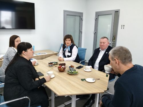 Кадровый центр «Работа России» РТ по Апастовскому району провел ярмарку вакансий для участников СВО
