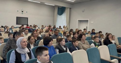 В Апастовской школе прошел фестиваль «Семейная симфония»