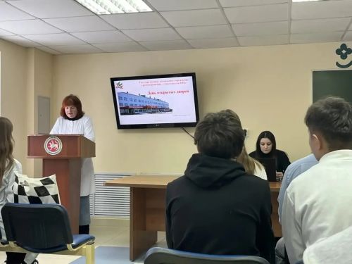 В Апастовской больнице прошел фестиваль  «Ак халатлы фәрештәлэр — Ангелы в белых халатах»