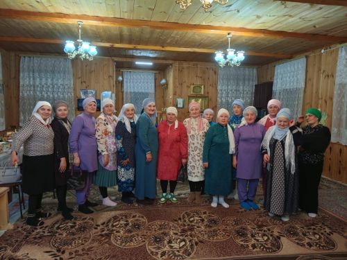 Иске Йомралыда күмәкләшеп авыз ачтылар