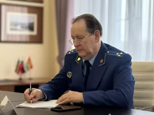 Апаста закон таләп иткәнчә эшләү бурычы куела