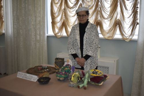 Апастан Талия Фәйзуллина кул эшләре белән сокландыра