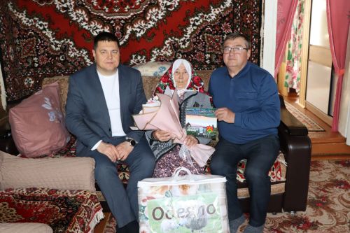 Разыя әби Нурмөхәммәтова: “Ходай мине озын гомер белән бүләкләгән”