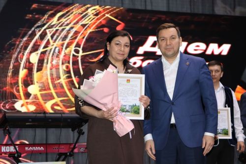 Апаста мәдәният хезмәткәрләре хөрмәтләнде
