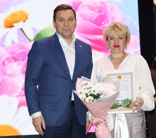 Апаста мәдәният хезмәткәрләре хөрмәтләнде