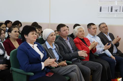 Апаста Әмир Камалиев исемендәге театр коллективлары фестивале дүртенче ел узды