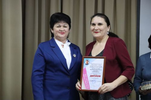 Апаста Әмир Камалиев исемендәге театр коллективлары фестивале дүртенче ел узды