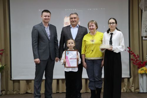 Апаста Әмир Камалиев исемендәге театр коллективлары фестивале дүртенче ел узды