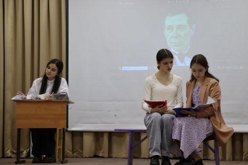 Апаста Әмир Камалиев исемендәге театр коллективлары фестивале дүртенче ел узды