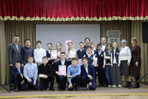 Апаста Әмир Камалиев исемендәге театр коллективлары фестивале дүртенче ел узды