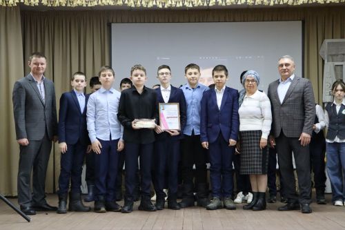Апаста Әмир Камалиев исемендәге театр коллективлары фестивале дүртенче ел узды