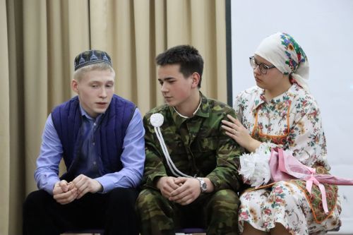 Апаста Әмир Камалиев исемендәге театр коллективлары фестивале дүртенче ел узды