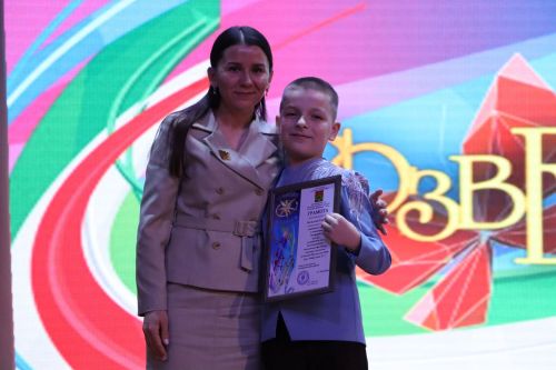 “Йолдызлык” (“Созвездие”) фестиваленең зона туры Апаста узачак