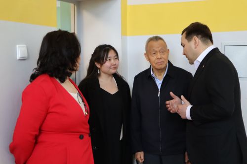 Апаска Кытай Халык Республикасы вәкилләре килде