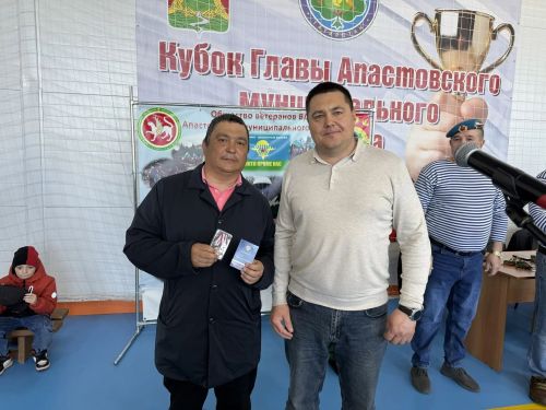 Апаста десантчылар иганәчелегендә бадминтон ярышлары бара