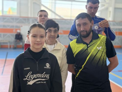 Апаста десантчылар иганәчелегендә бадминтон ярышлары бара