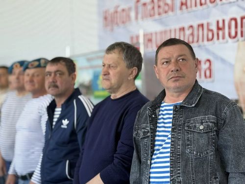 Апаста десантчылар иганәчелегендә бадминтон ярышлары бара