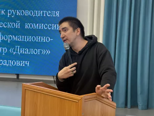 Апас мәктәбендә бала иминлегенә багышланган җыелыш узды