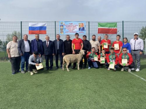 Рәшит Шәйхиев истәлегенә узган көрәш ярышларының баш батыры билгеле булды