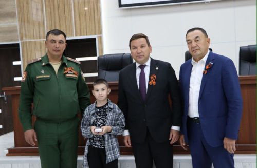 Апаста Ларин Олег Игоревичның исеме мәңгеләштерелде