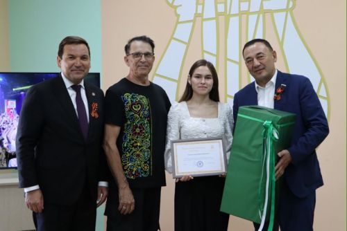 Апаста “Созвездие-Йолдызлык” фестивале җиңүчеләре бүләкләнде