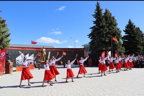Апаста Бөек Җиңүнең 81 еллыгы уңаеннан тантаналы митинг узды