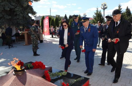 Апаста Бөек Җиңүнең 81 еллыгы уңаеннан тантаналы митинг узды