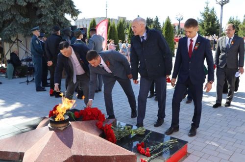Апаста Бөек Җиңүнең 81 еллыгы уңаеннан тантаналы митинг узды