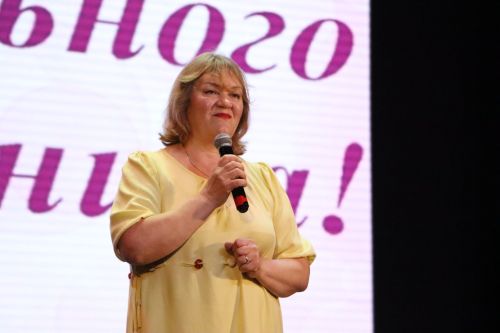 Апаста социаль хезмәткәрләр һөнәри бәйрәмнәрен билгеләп узды