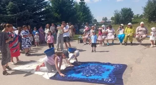 “Авылда рәхәт” лагереның соңгы көне Сабантуй белән тәмамланган
