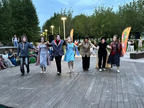 Апас үзәк ял паркында чираттагы җәйге концерт узды