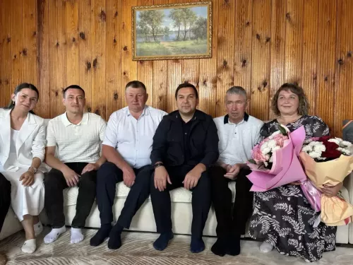 Равил һәм Гөлчәчәк Хәеровларга “Мәхәббәт һәм тугрылык өчен” медале тапшырылды
